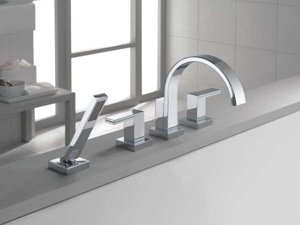 ロロー Siderna® | Roman Tub Faucet with Hand Shower - Less Handles