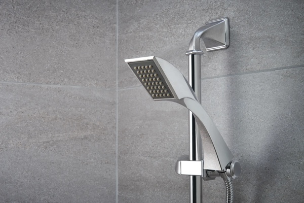 VIRAGE_MEDIUM_FLOW_CUSTOM_SHOWER_85730-PC_WEB.jpg