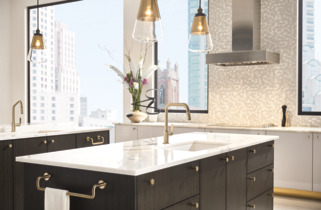 Litze® | SmartTouch® Pull-Down Kitchen Faucet with Square Spout and ...